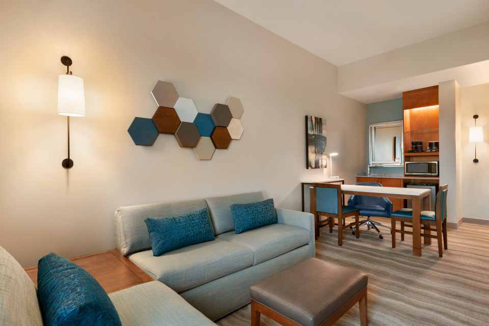 2 Q Bed 2 Room Suite - 1357193 2 Q Bed 2 Room Suite - 1357193